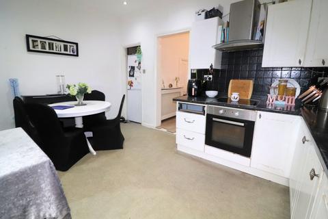 3 bedroom end of terrace house for sale, Elm Road, Slade Green, Kent, DA8