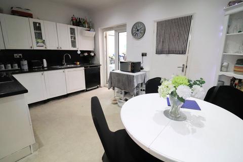 20 Elm Road, Erith, DA8 2NW
