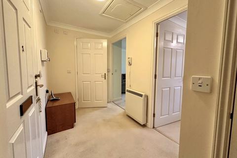 2 bedroom apartment for sale, Kenilworth Road, Balsall Common, Coventry, West Midlands, CV7