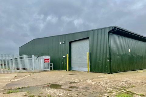 Industrial unit to rent, LHS, Building 215 Goodcheap Farm, Goodcheap Lane, Hinxhill, Ashford, Kent