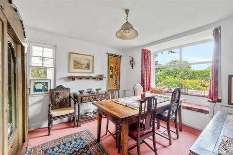 17 Godstone Road, Oxted, RH8 9JS