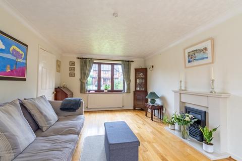 5 Holborn Close, St Albans, AL4 9YG