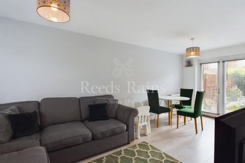 37 Darwin Avenue, Dartford, DA1 5RR