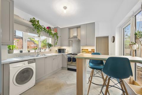 44 Aboyne Drive, London, SW20 0AL