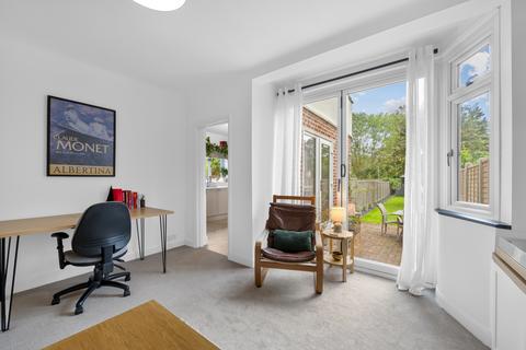 44 Aboyne Drive, London, SW20 0AL