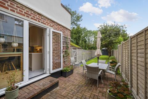 44 Aboyne Drive, London, SW20 0AL