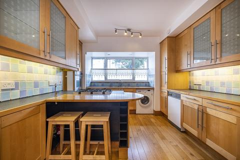 4 bedroom end of terrace house for sale, Hartfield Crescent, London SW19