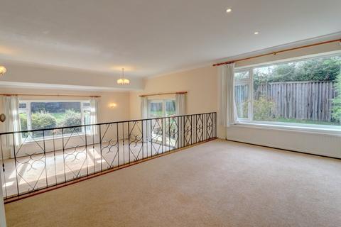 4 bedroom bungalow for sale, Main Road, High Wycombe HP14