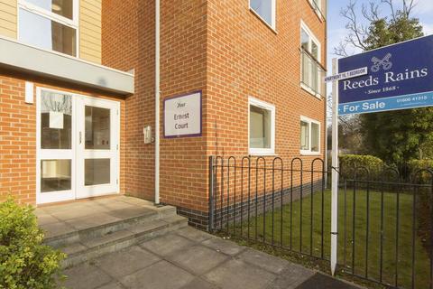 2 bedroom apartment for sale, Hollands Road, Cheshire CW9