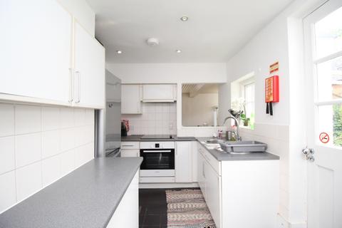 3 bedroom semi-detached house to rent, Middle Hill, Surrey TW20