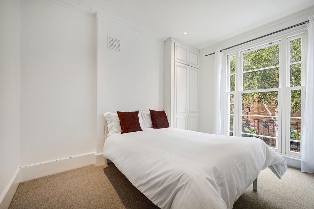 Aylesford Street, London, SW1V 1 bed flat to rent £2,350 pcm (£542 pw)