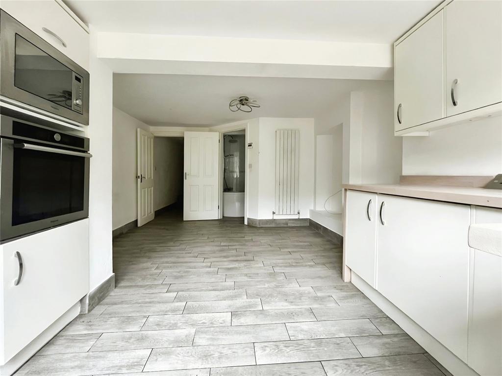 Kitchen/Reception