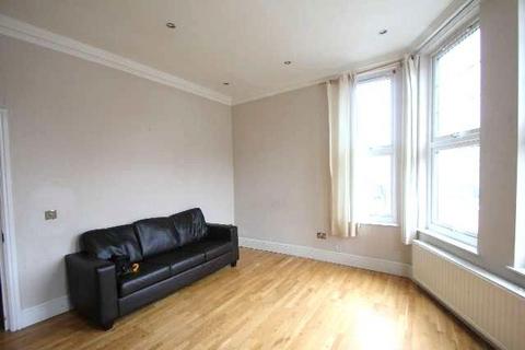 2 bedroom flat to rent, London, E5