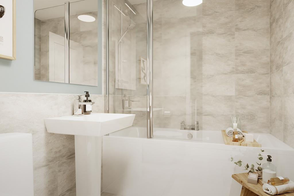 Family bathroom in 3 bedroom townhouse