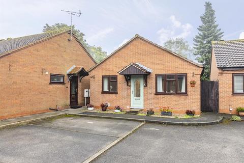 2 bedroom detached bungalow for sale, The Pot Yard, Newark NG22