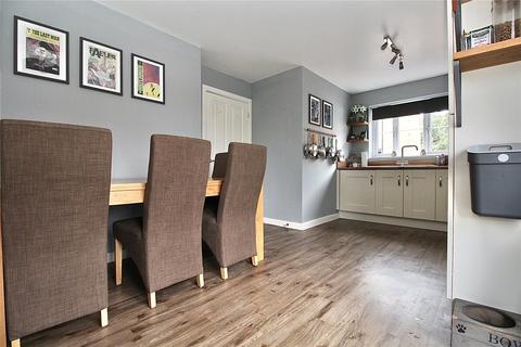 2 Sandy Close, Great Blakenham, Ipswich, IP6 0GQ