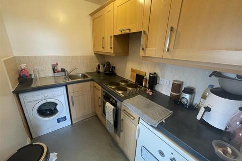 1 bedroom flat for sale, Throstlenest Avenue, Darlington