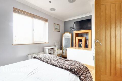 34 Anchor Way, Carlton Colville, Lowestoft, NR33 8GR