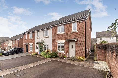 61 Bryn Celyn, Llanharry, Pontyclun, CF72 9ZG
