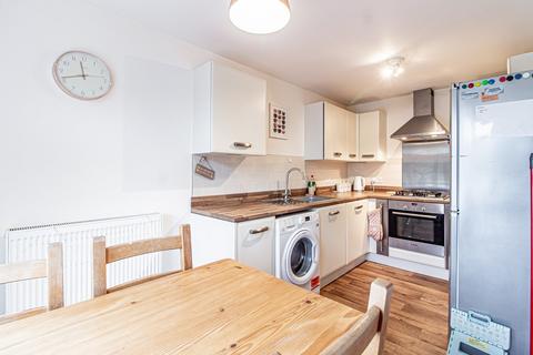 61 Bryn Celyn, Llanharry, Pontyclun, CF72 9ZG