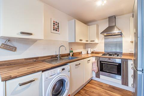 61 Bryn Celyn, Llanharry, Pontyclun, CF72 9ZG