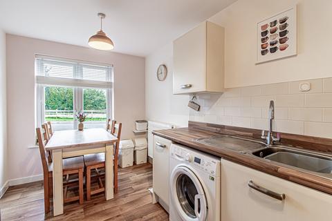 61 Bryn Celyn, Llanharry, Pontyclun, CF72 9ZG