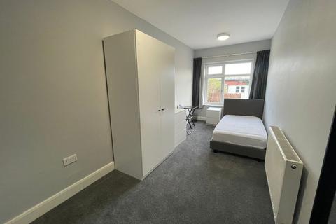 1 bedroom in a house share to rent, Harrowdene Road, North Wembley, HA0