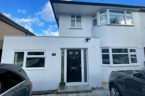 1 bedroom in a house share to rent, Harrowdene Road, North Wembley, HA0