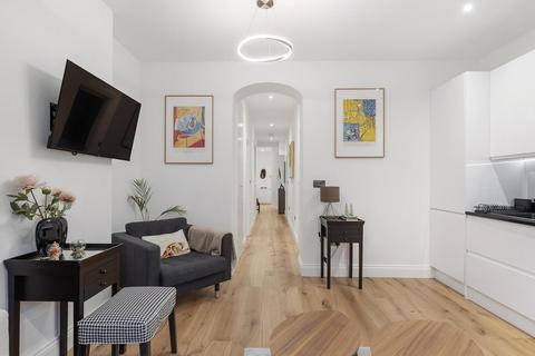 2 bedroom apartment for sale, London W2