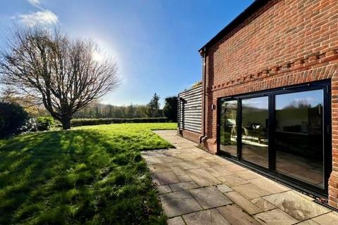 5 bedroom detached house to rent, Bear Hill,  Kingsclere,  RG20