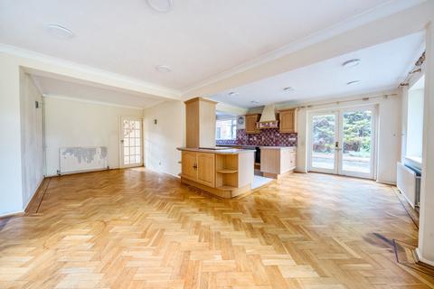 6 bedroom detached house for sale, Fulmer Drive, Gerrards Cross, Buckinghamshire