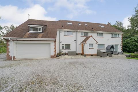 1a Birchmere, Wirral, CH60 6TN