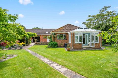 3 Perryfield, Matching Green, Harlow, CM17 0PY