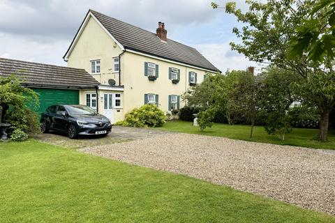 2, Grove Cottages High Road, Thornwood, Epping, CM16 6LZ