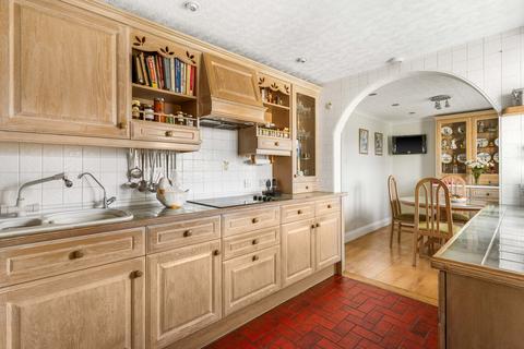 2, Grove Cottages High Road, Thornwood, Epping, CM16 6LZ
