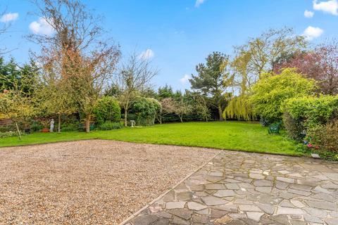 2, Grove Cottages High Road, Thornwood, Epping, CM16 6LZ