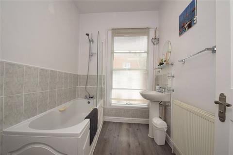 1 bedroom apartment for sale, Eastborough, Scarborough, North Yorkshire, YO11