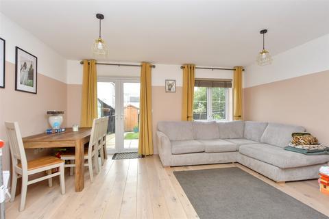 3 bedroom end of terrace house for sale, Queen Anne Close, Minster-On-Sea, Sheerness, Kent