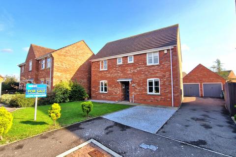 4 bedroom detached house for sale, Gielgud Close, Burnham-on-Sea, Somerset, TA8