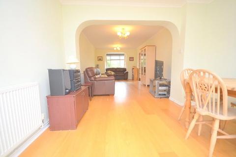 2 bedroom end of terrace house to rent, The Rodings, Upminster, Essex, RM14