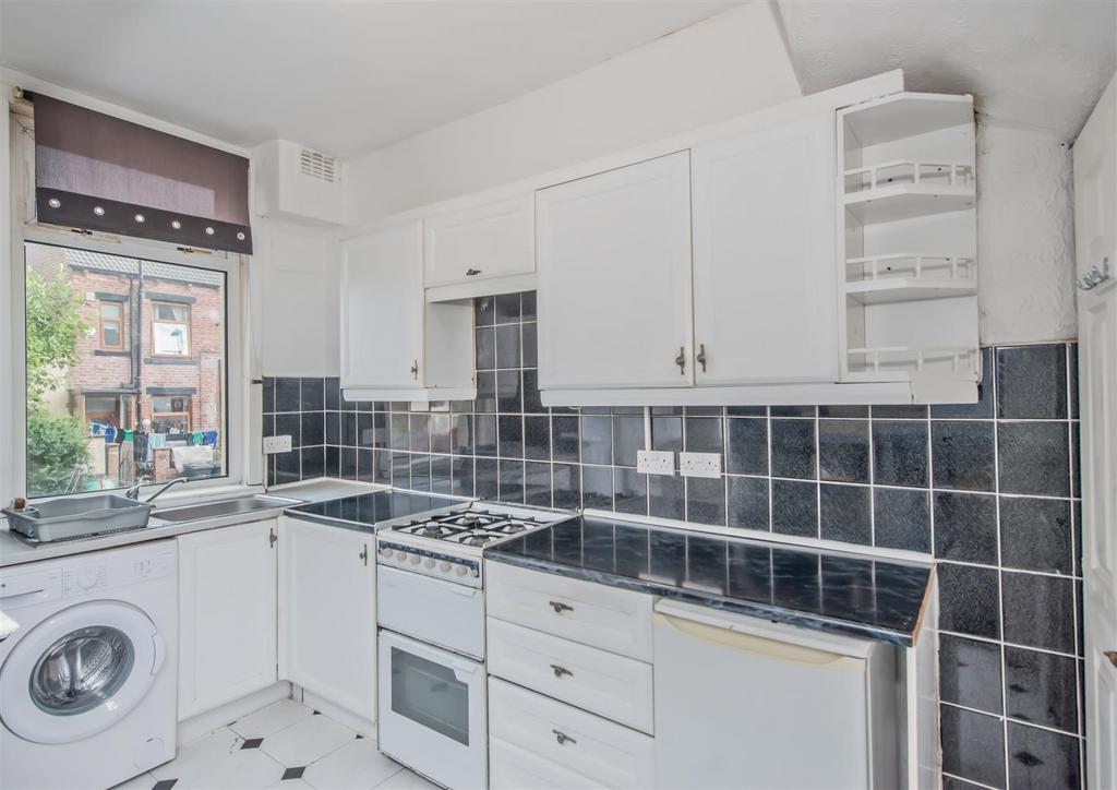 Open Plan Fitted Kitchen: