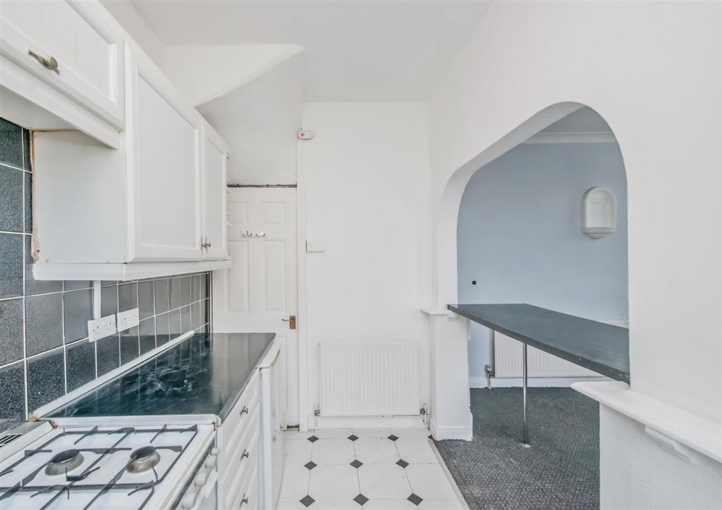 Open Plan Fitted Kitchen: