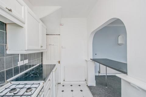 7 Blackpool Grove, Leeds, LS12 5NX