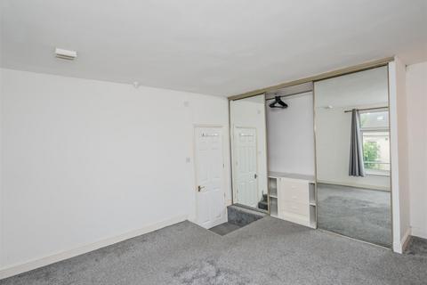 7 Blackpool Grove, Leeds, LS12 5NX