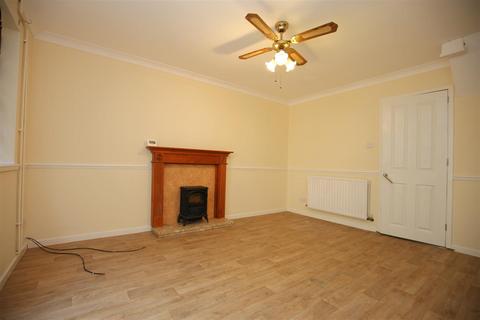 2 bedroom terraced house for sale, Linden Road, Coxheath, Maidstone