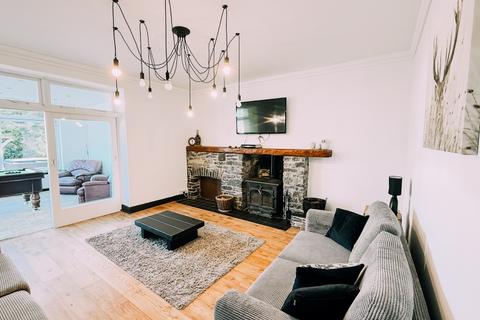 undefined, Glenluce DG8