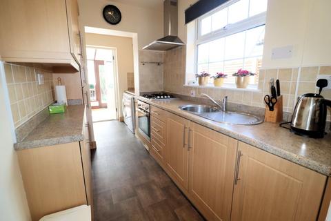 3 bedroom end of terrace house for sale, Heath Way, Northumberland Heath, Kent, DA8