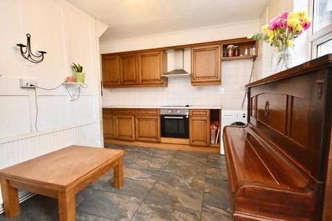 2 bedroom end of terrace house for sale, Old Road, Linslade, LU7 2RB