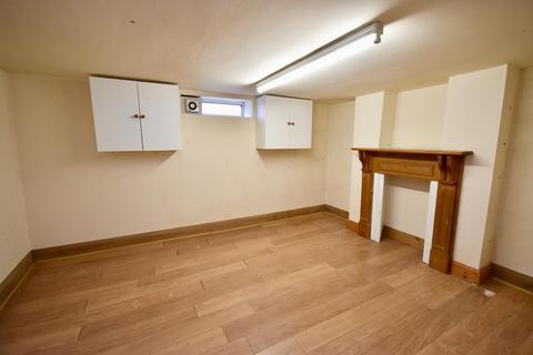 2 bedroom end of terrace house for sale, Old Road, Linslade, LU7 2RB