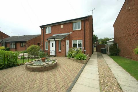 2 bedroom semi-detached house to rent, Kingfisher Way, Alwoodley, Leeds